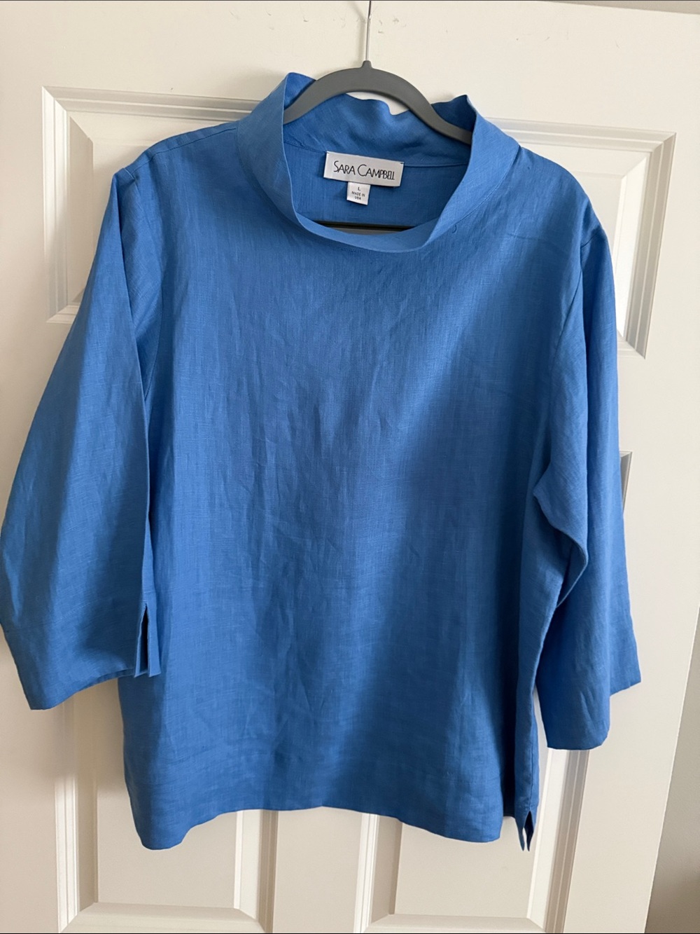 Sara Campbell Vibrant Blue Linen Mock-Neck Top Never worn.
